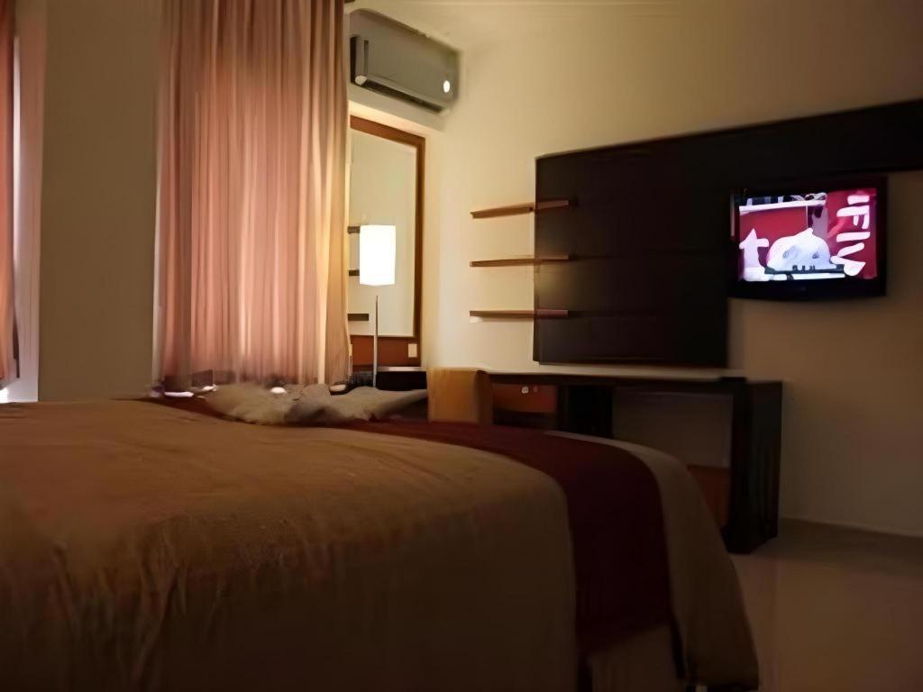 Travello Hotel Manado Eksteriør billede