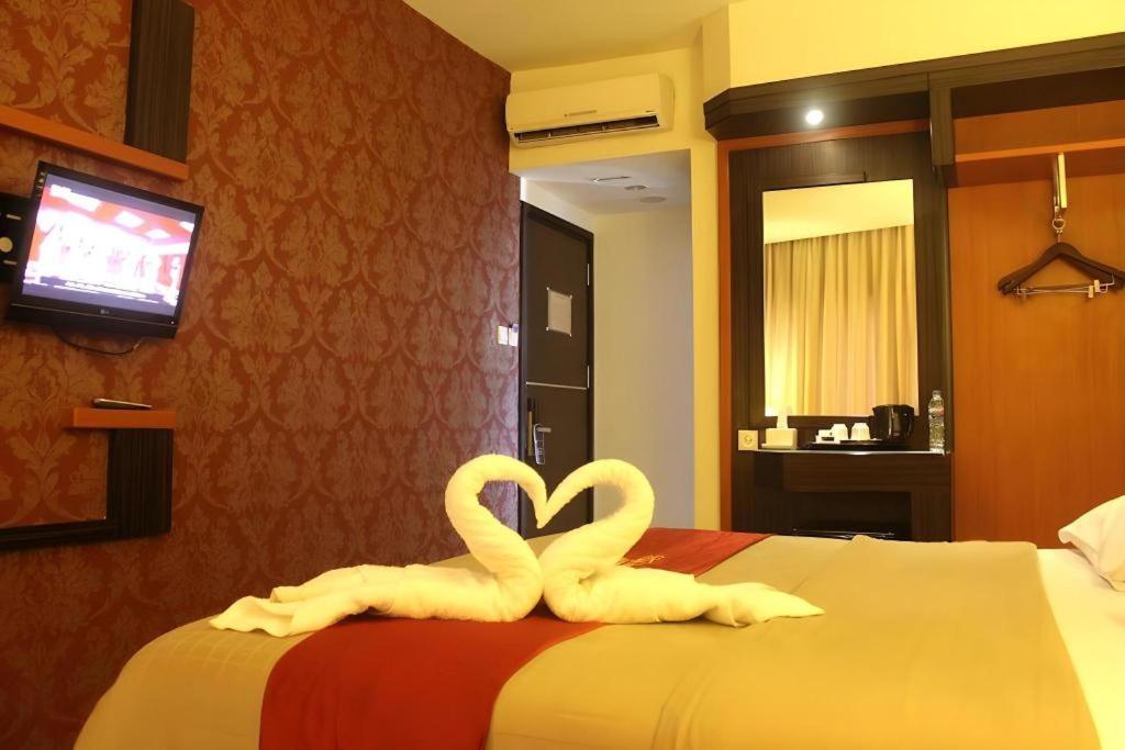 Travello Hotel Manado Eksteriør billede