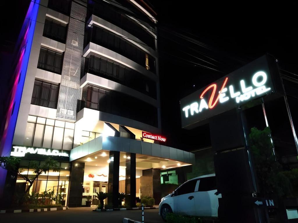 Travello Hotel Manado Eksteriør billede