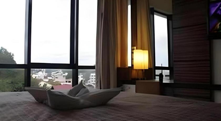 Travello Hotel Manado Eksteriør billede