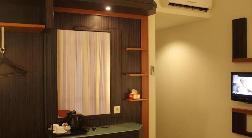 Travello Hotel Manado Eksteriør billede