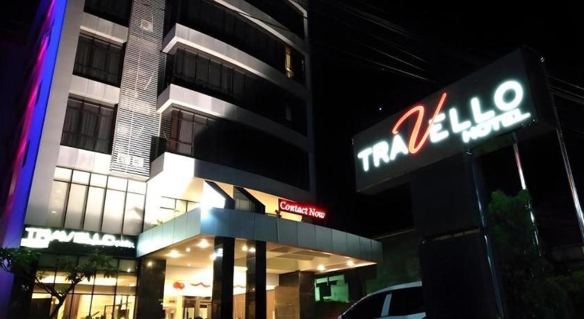 Travello Hotel Manado Eksteriør billede