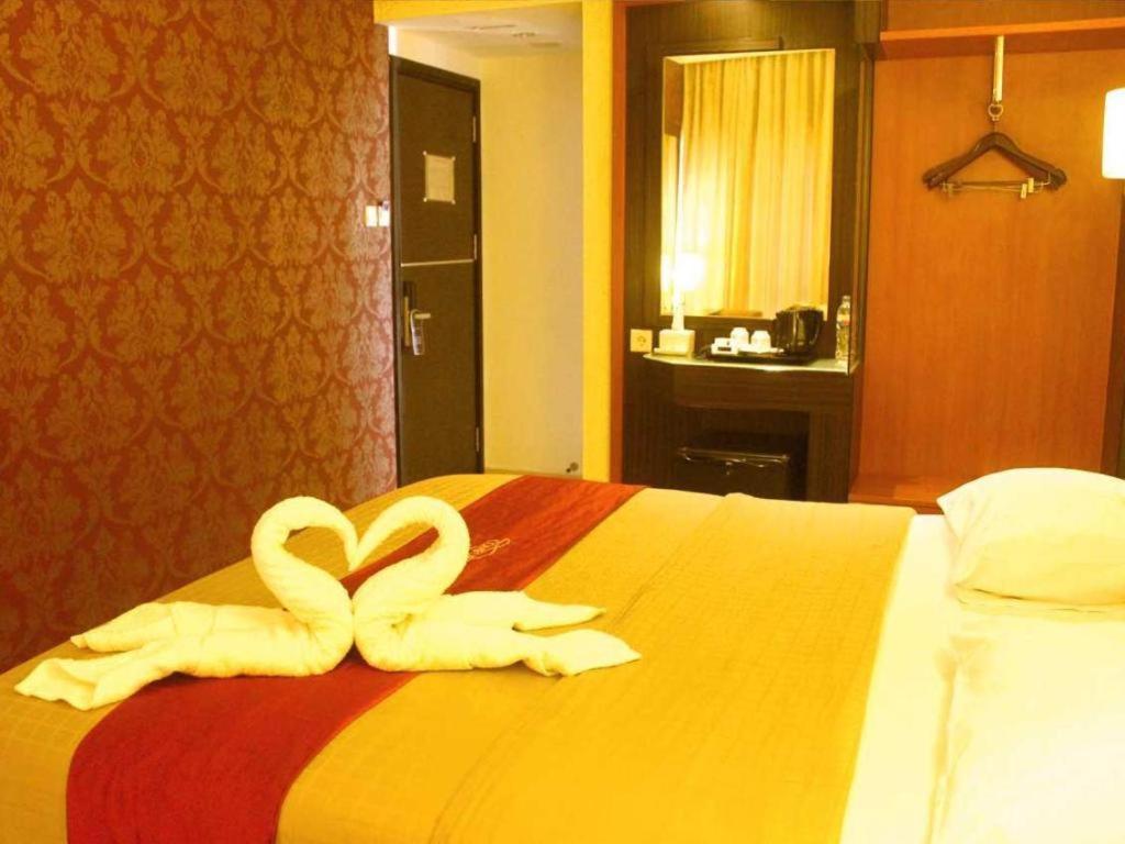 Travello Hotel Manado Eksteriør billede