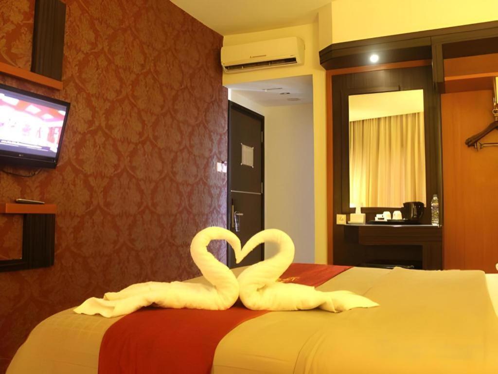 Travello Hotel Manado Eksteriør billede