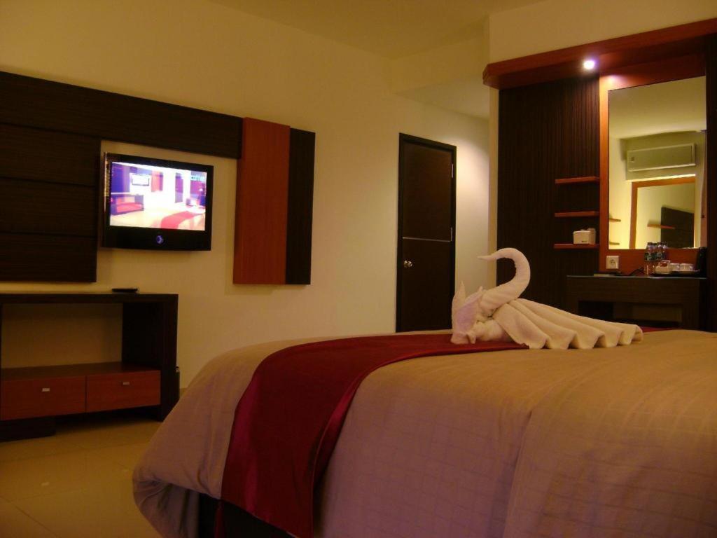 Travello Hotel Manado Eksteriør billede